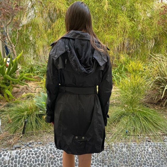 BURBERRY Black Raincoat - Picture 5 of 12